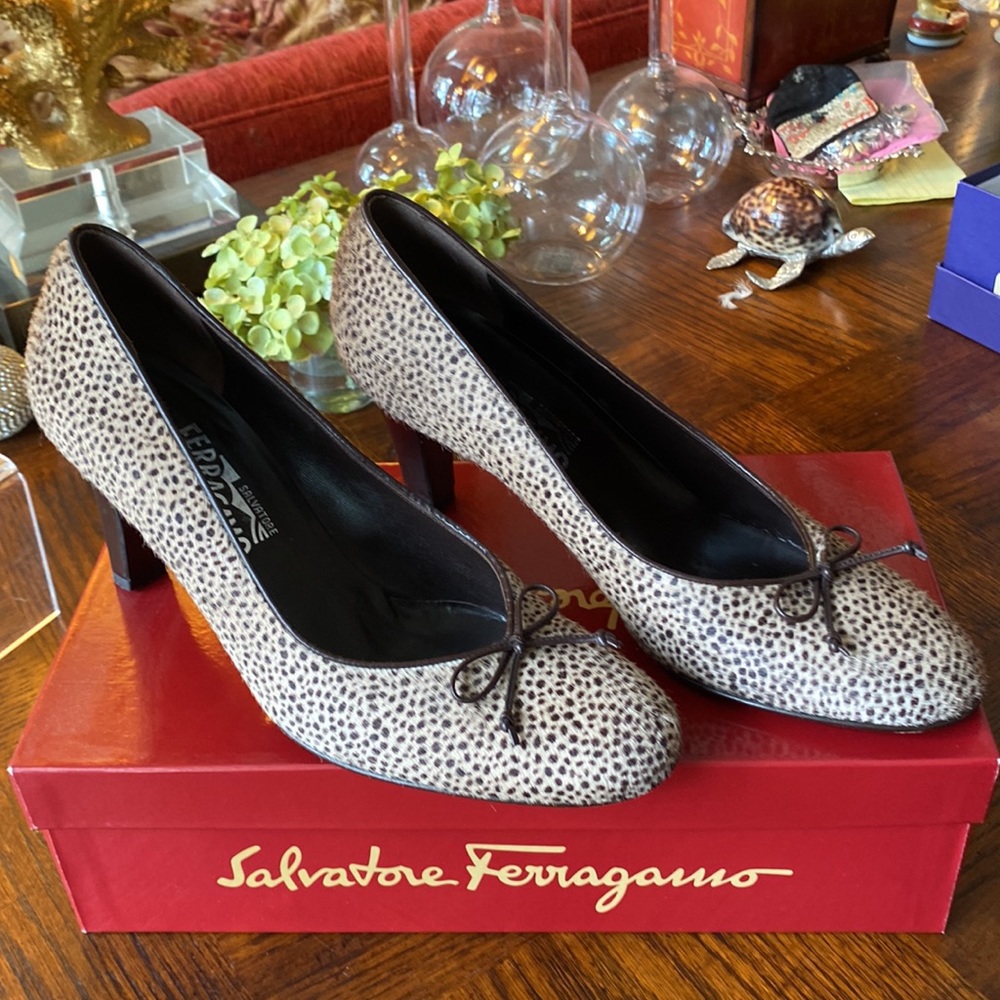 EUC Sz 8B Farragamo Animal Print in Brown/Beige Calf Hair 3” Pump